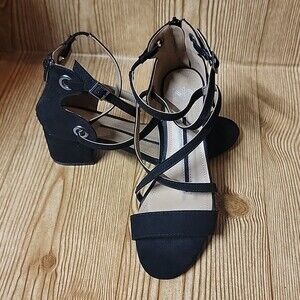 New Direction Women's Black Strappy Open Toe Criss-cross Zip Back Heel size 7